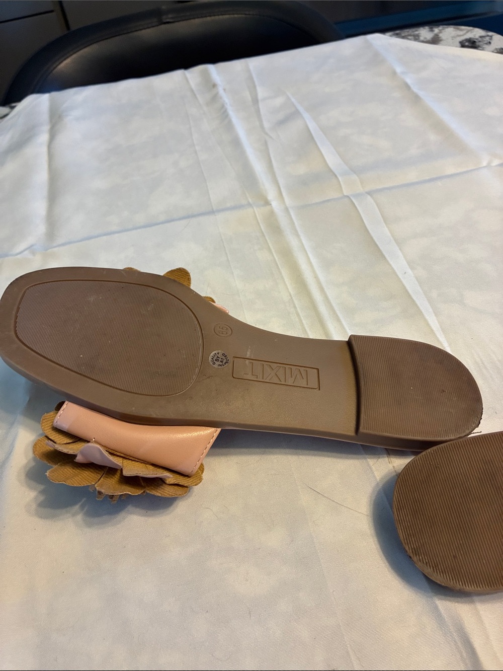 Mixit Blush Floral Slides - Picture 2 of 2